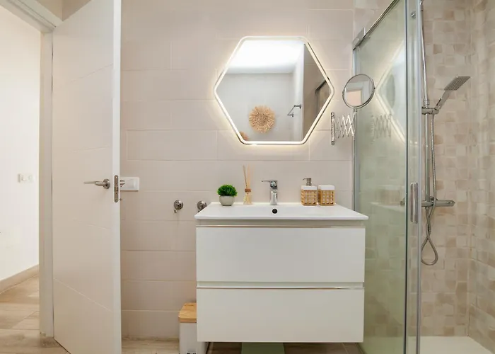 With Balcony - Sunny Holidays Tenerife Apartmán