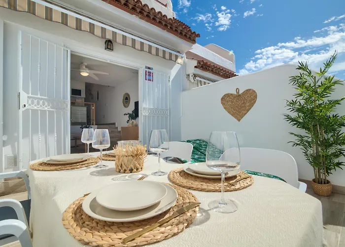 With Balcony - Sunny Holidays Tenerife Apartmán